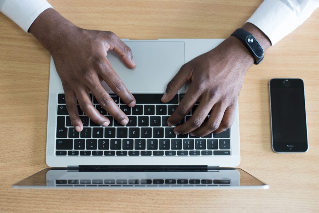 7 Tips on How To Get Hired in The Affiliate Marketing Industry