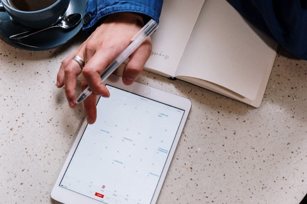 10 affiliate marketing strategies guaranteed to help fashion designers smash it in 2025